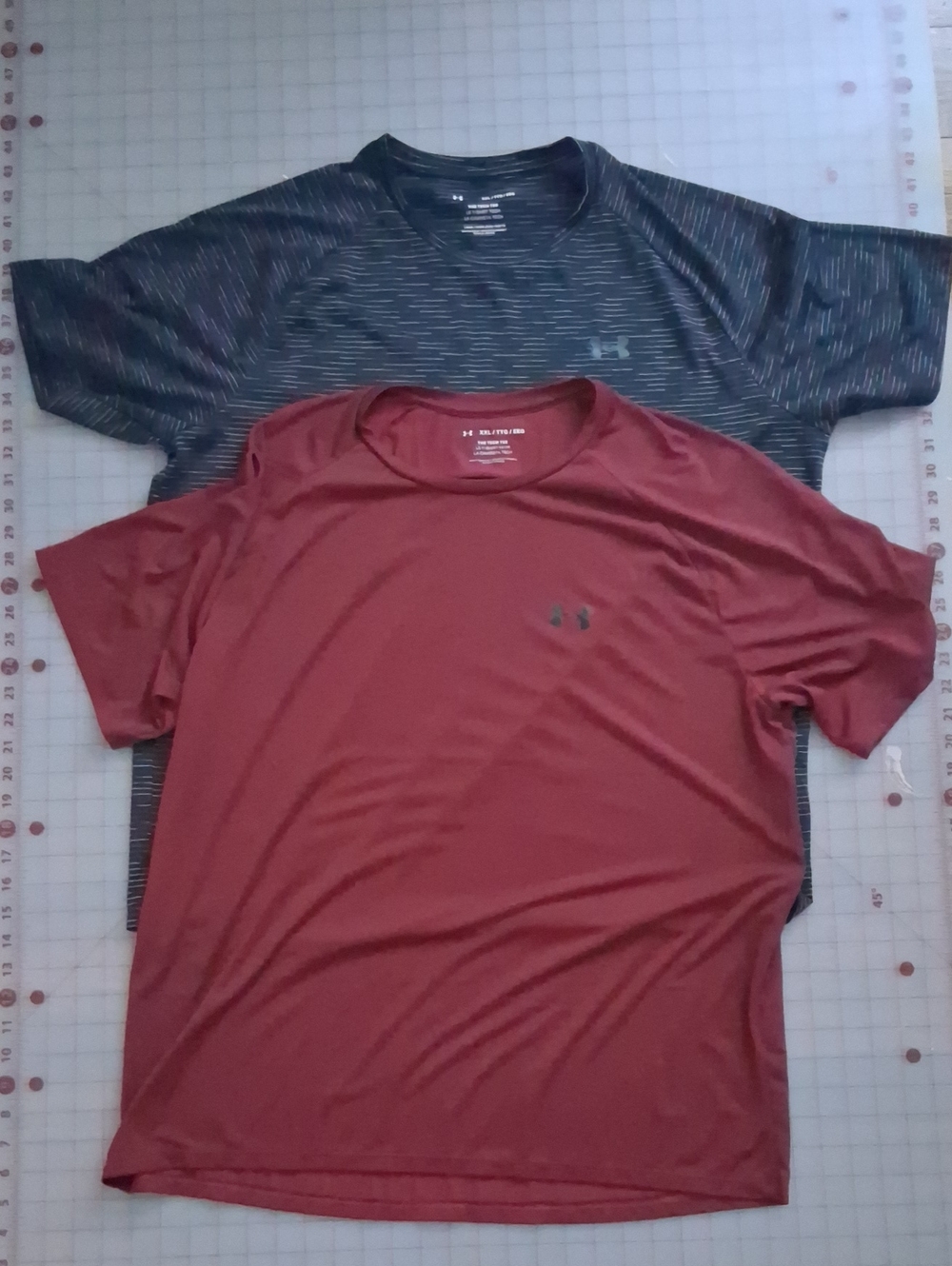 2 Under Armour Men’s Short Sleeve Performance Tee XXL
